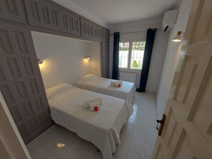 5 makuuhuonetta, ilmainen Wi-Fi, vuodevaatteet