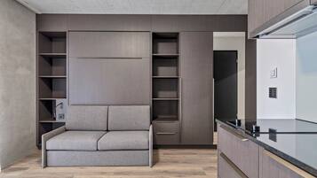 Basic Apartment | Premium bedding, desk, laptop workspace, soundproofing