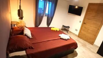 7 makuuhuonetta, ilmainen Wi-Fi, vuodevaatteet