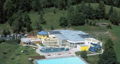 Felsenfest Cottage has a lot comfort. Enjoy the mountains and lovely villages!