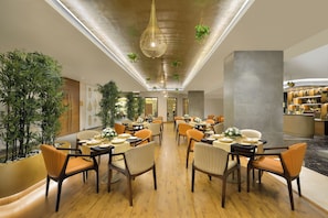 Restaurant - Taj Gandhinagar Resort & Spa (Mansa)