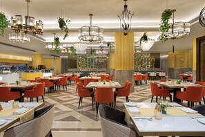 Restaurant - Taj Gandhinagar Resort & Spa (Mansa)