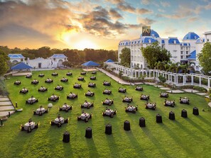 Garden - Taj Gandhinagar Resort & Spa (Mansa)