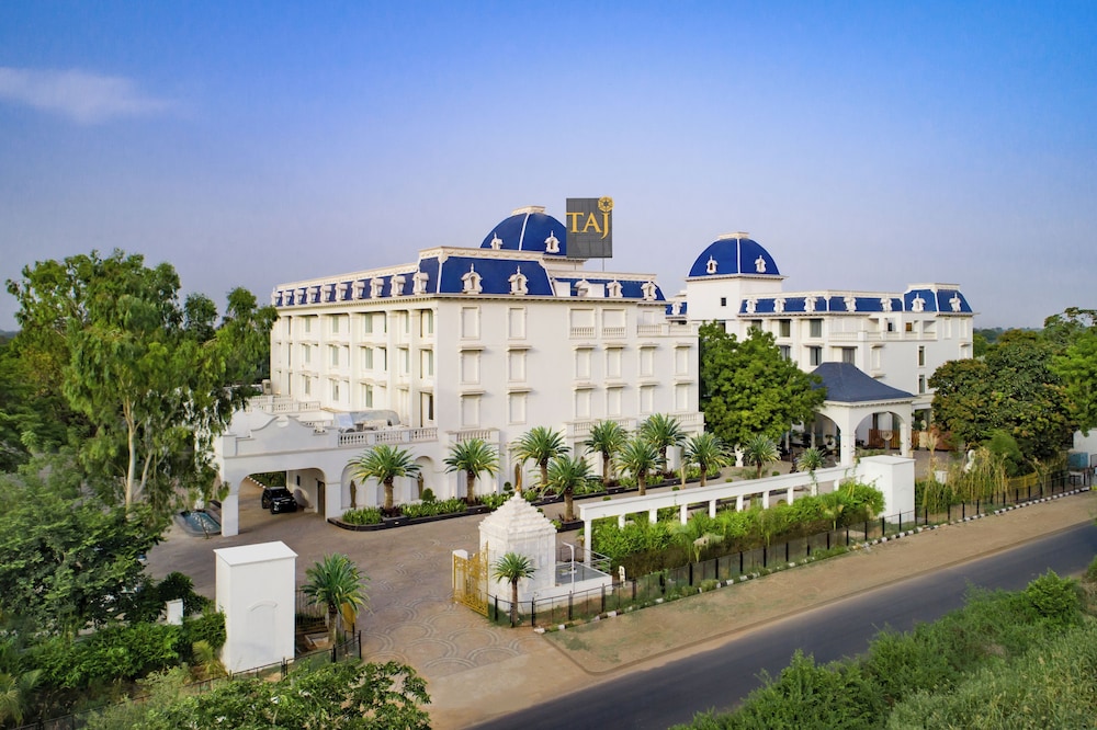 Taj Gandhinagar Resort & Spa