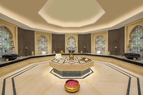 Taj Gandhinagar Resort & Spa