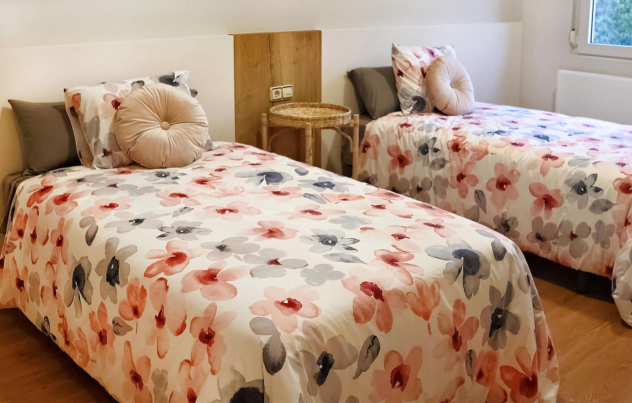 3 bedrooms, WiFi (free)