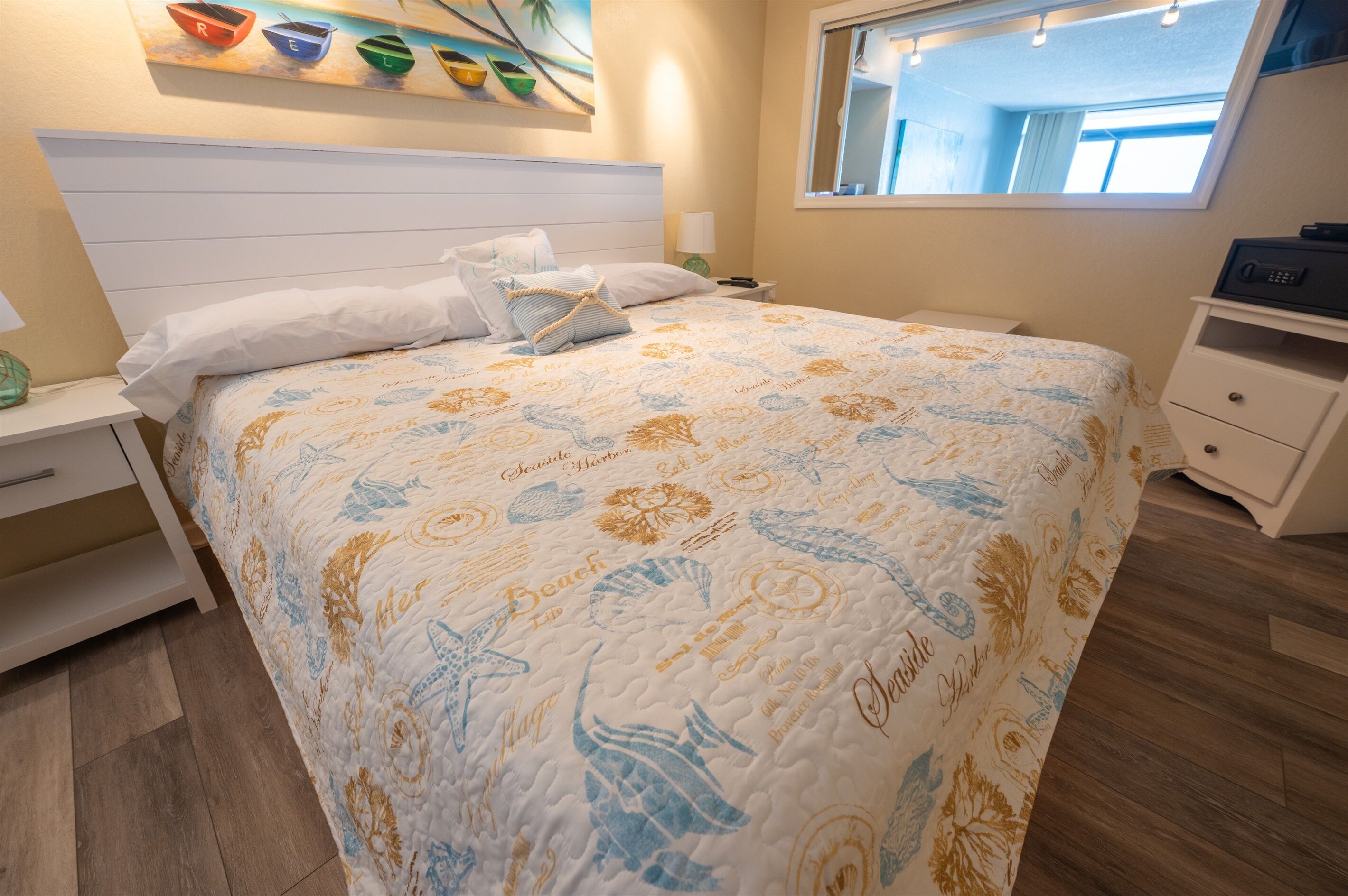 New Beach Cove, Pools, Direct Oceanfront,King Bed!