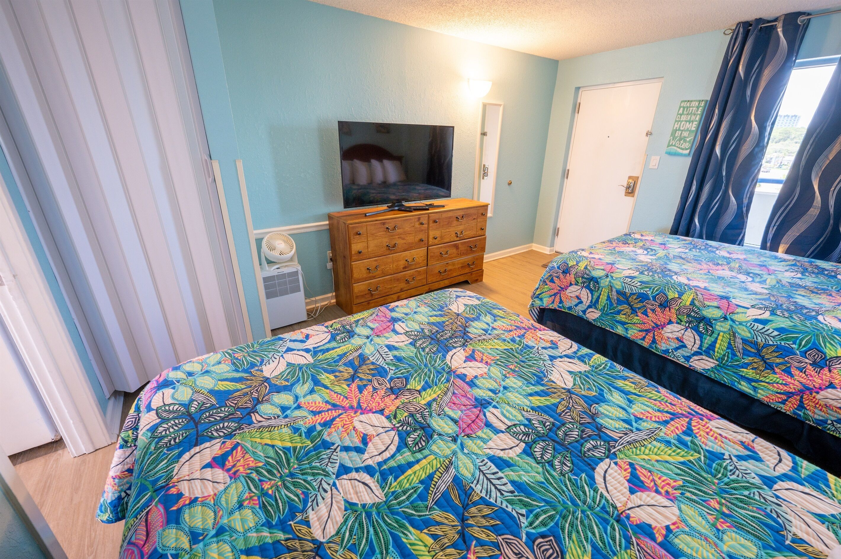 Stunning View, Direct Oceanfront, Boardwalk, Pools