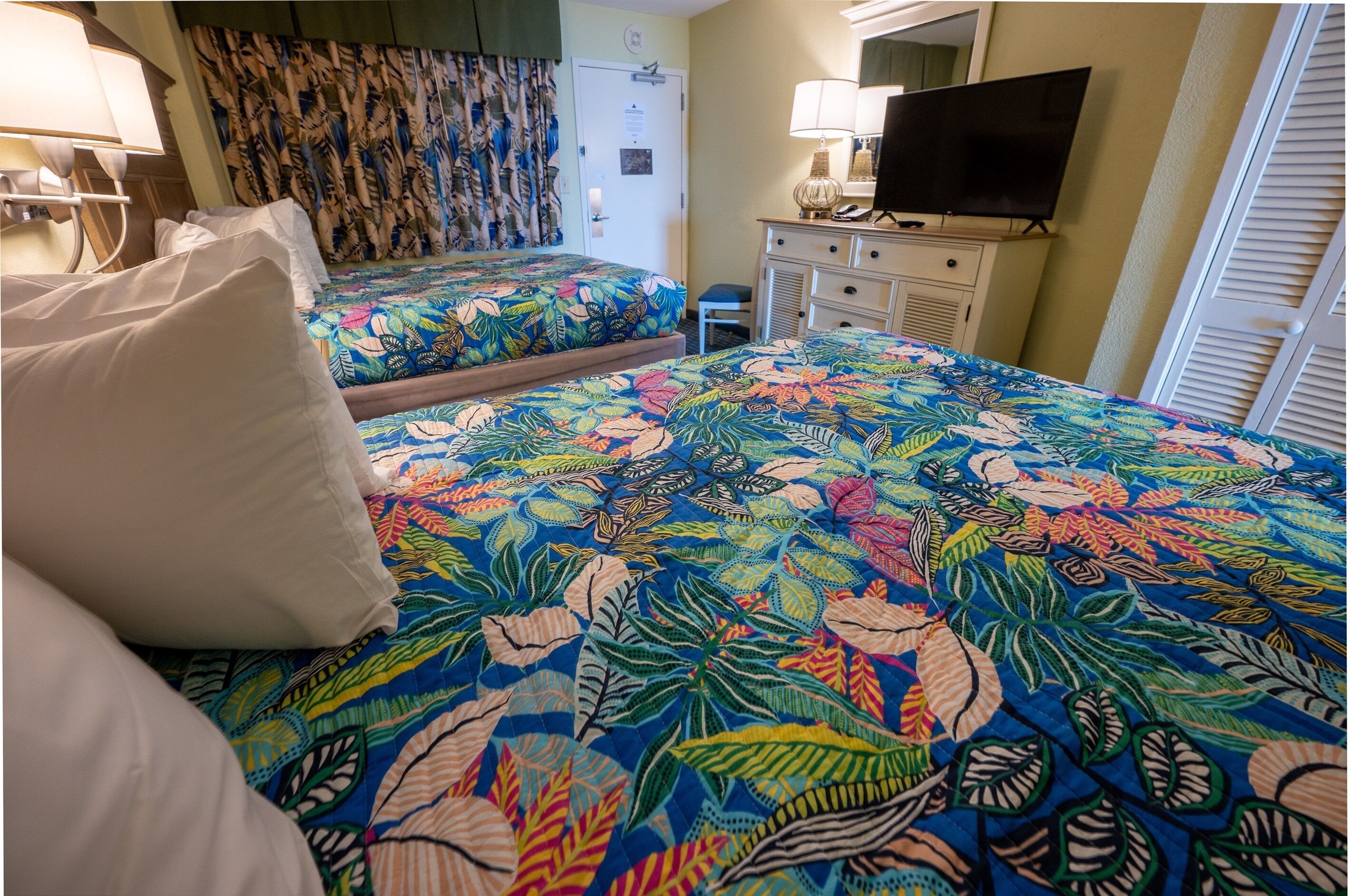 Newly Added, Direct Oceanfront,Lot of Heated Pools