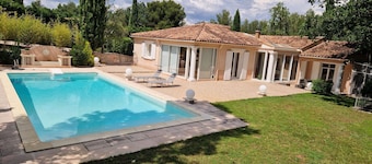 La Tissonnière Entre Mer Alpilles et Luberon Spa Piscine 10 min Aix en Provence