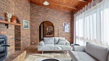 TV, fireplace, table tennis