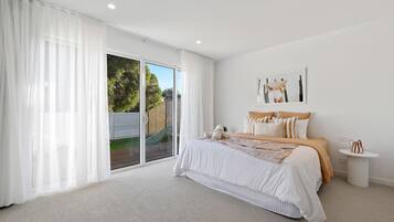 5 bedrooms, iron/ironing board, travel cot, Internet