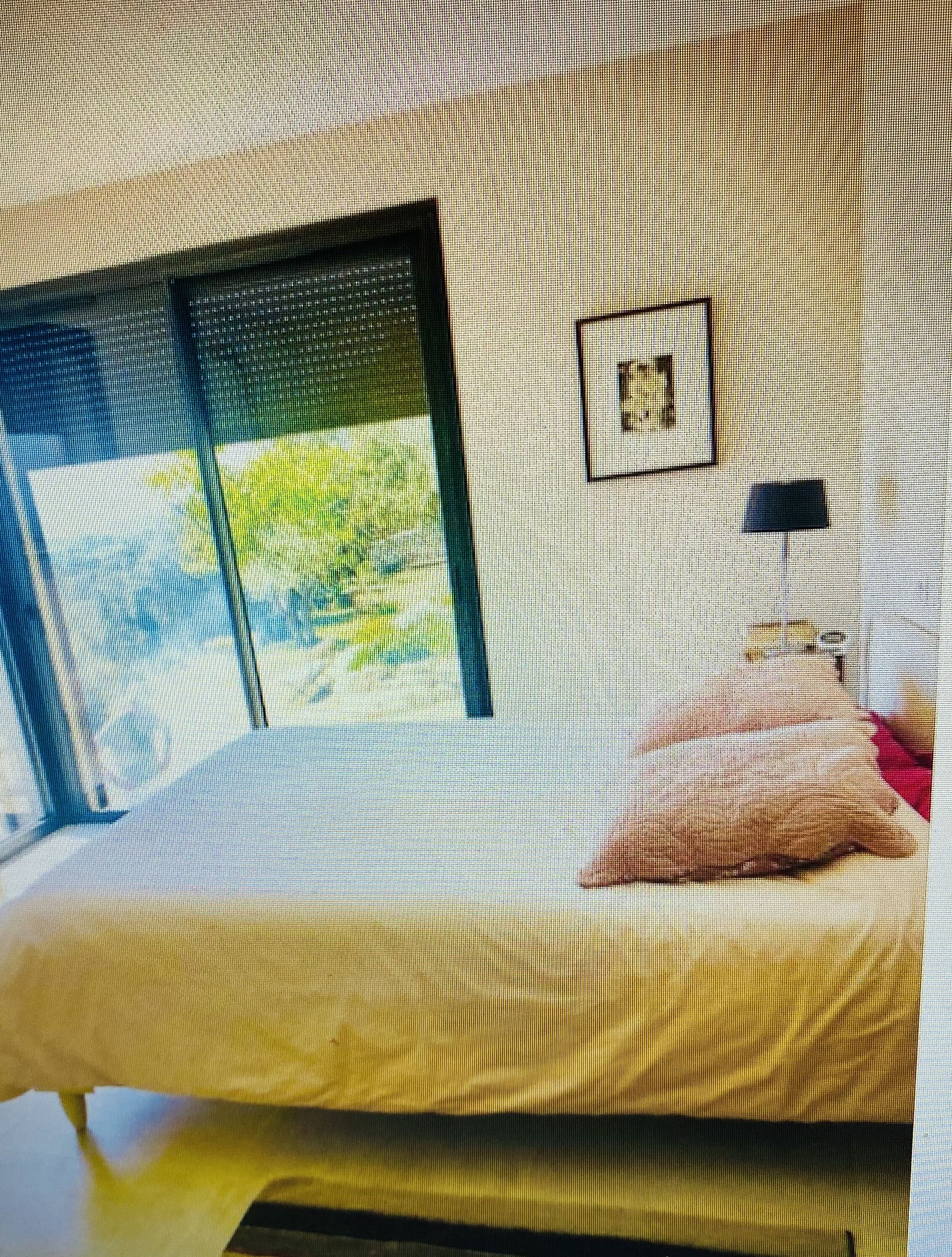 4 bedrooms, desk, iron/ironing board, free WiFi