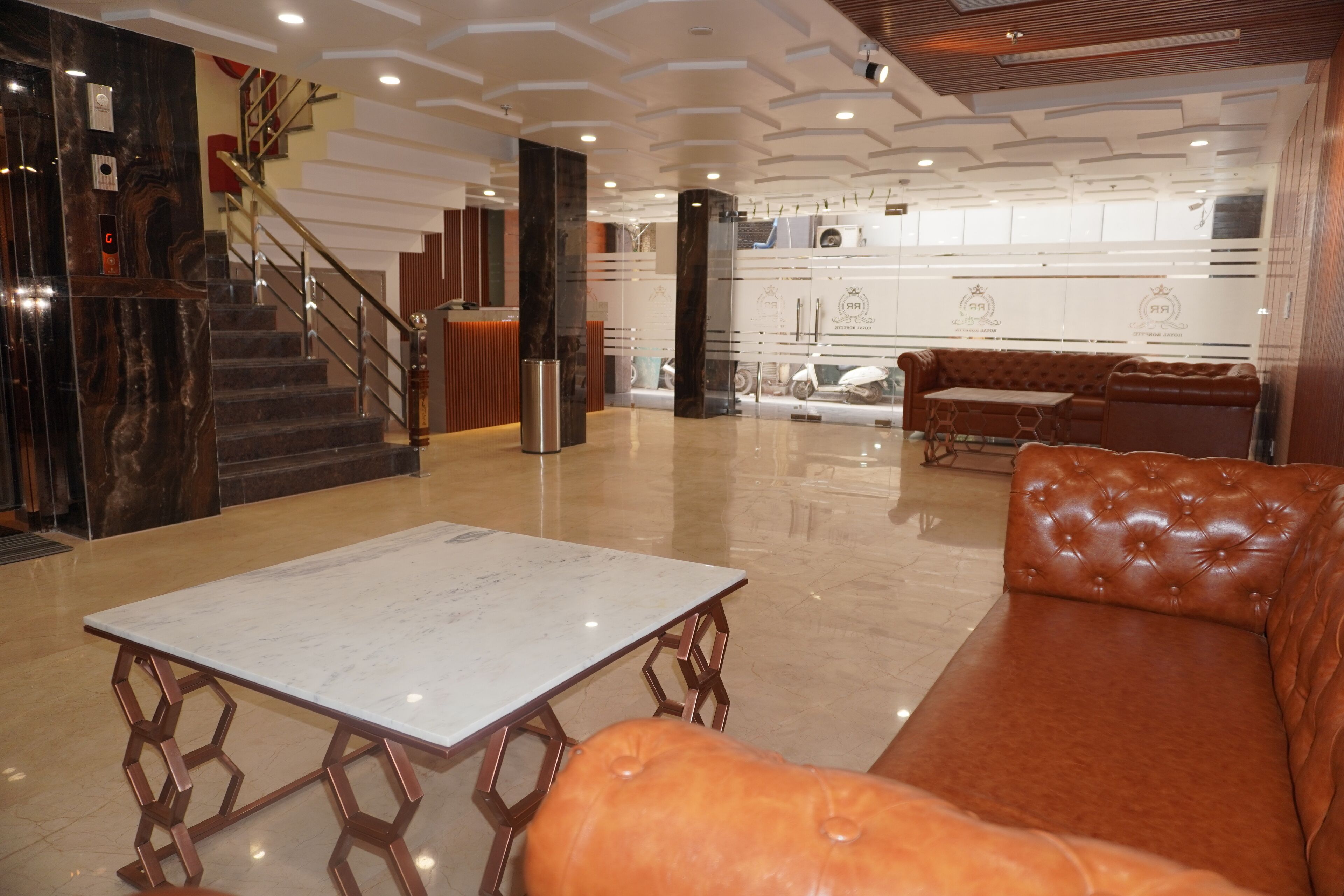 Foto - Hotel Royal Rosette Near New Delhi Railway Station - Connaught Place and VFS