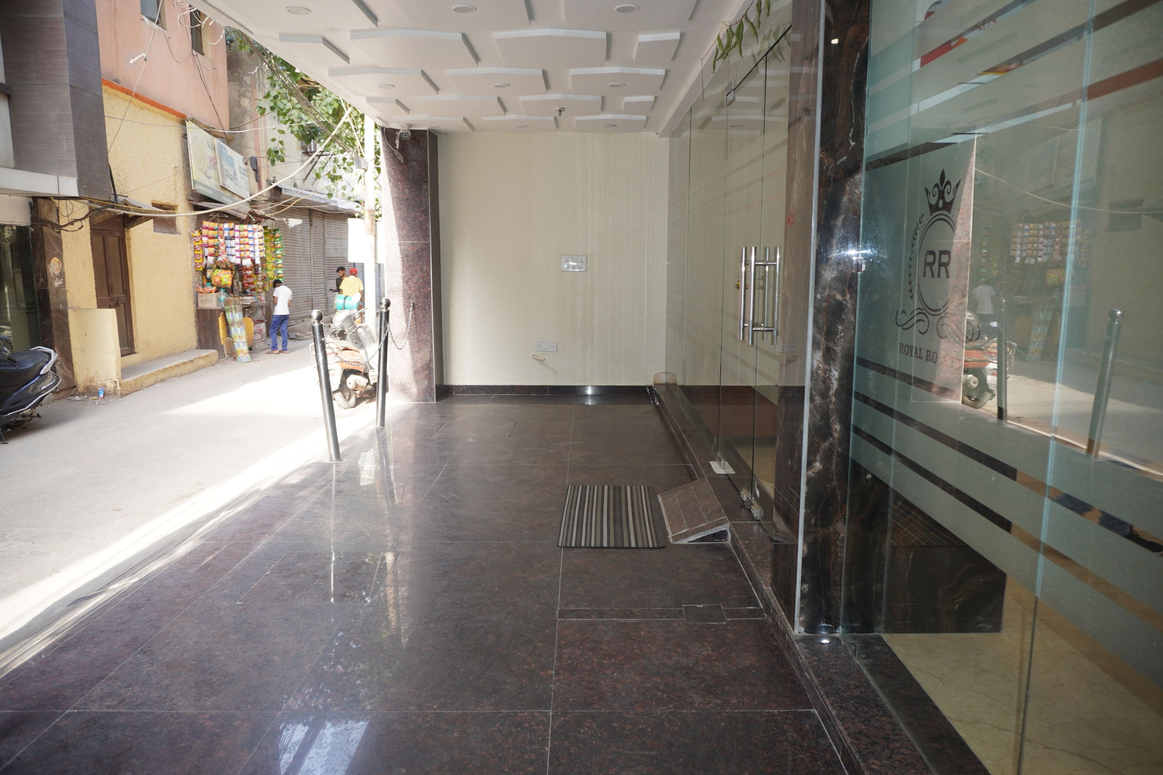 Foto - Hotel Royal Rosette Near New Delhi Railway Station - Connaught Place and VFS