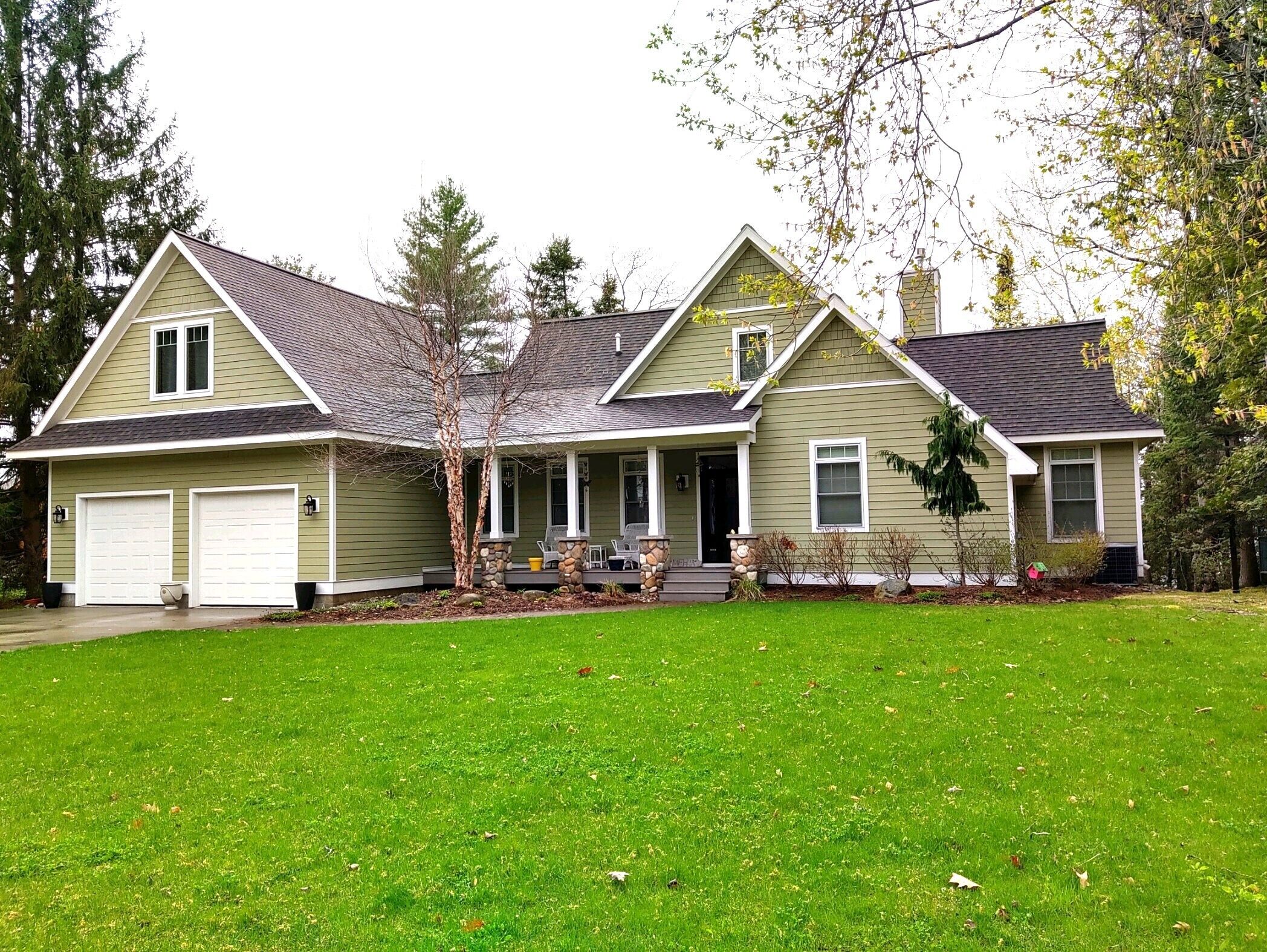 NEW RENTAL - TORCH LAKE Alden home