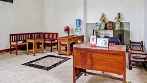 Gambar tidak terklasifikasi, 3 dari 37, tombol