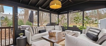 Updated, Hot Tub, Walk to Union Pier