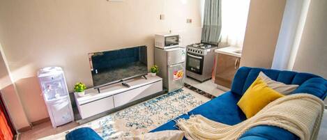 Deluxe Studio | Desk, laptop workspace, iron/ironing board, free WiFi