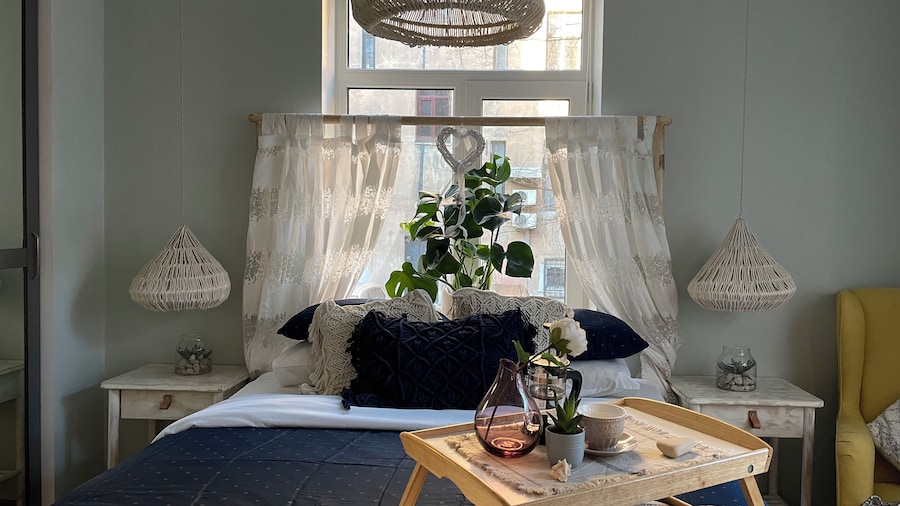 Pristine 1Br Apt in City Center