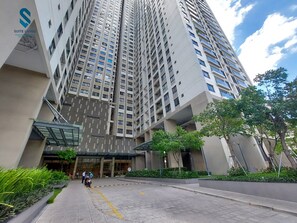 Exterior - Luxury The Goldview - Spacious 2 Bedroom Apartment Free Gym, Pool, Netflix (Thành phố Hồ Chí Minh)