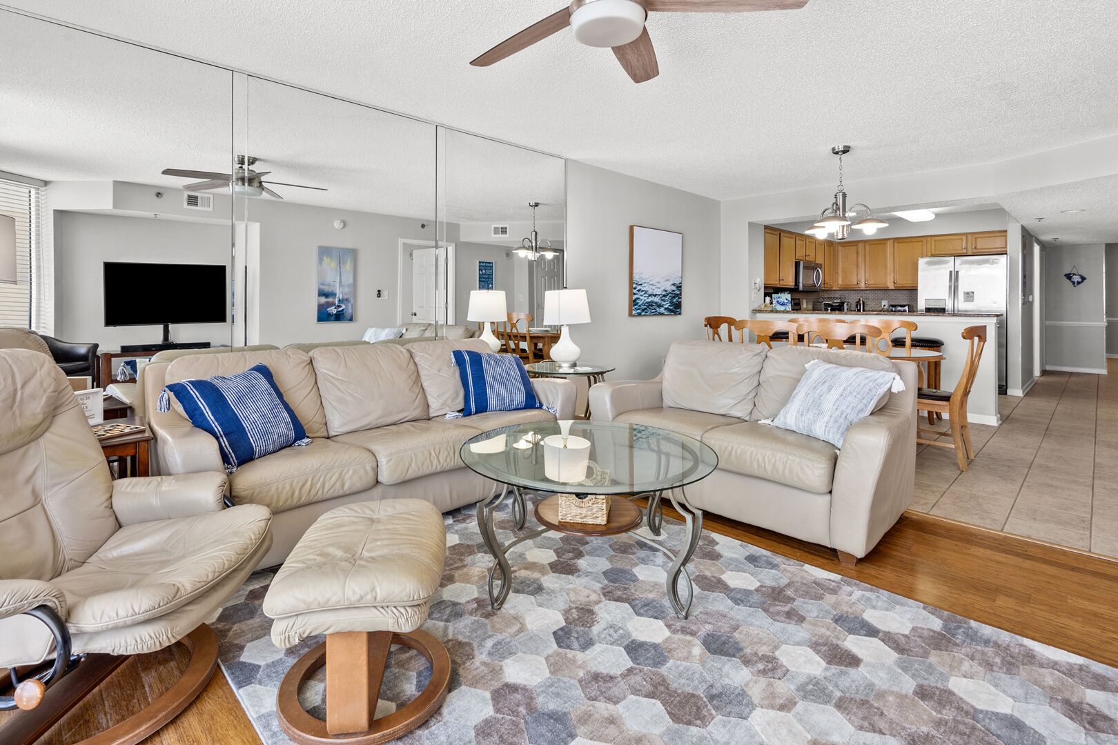 Oceanfront family resort condo w/indoor/outdoor pools, lazy river, fitness center, hot tubs
