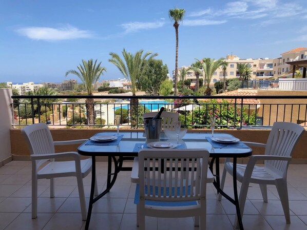 Outdoor dining - King's Palace: Stylish 2BR Apart. with Fabulous Sea Views (Paphos)