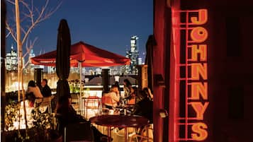 Tempat makan outdoor