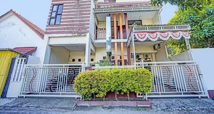 OYO Life 91587 Griya Buah De5 Syariah