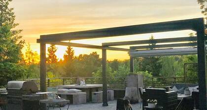 Modern House With 8 Beds for a Pleasant Holoiday