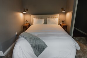 2 slaapkamers, een bureau, een strijkplank/strijkijzer, gratis wifi