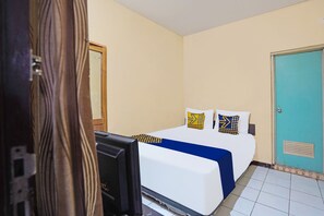 Economy tweepersoonskamer | Een laptopwerkplek, gratis wifi, beddengoed