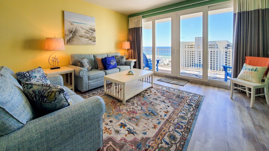 Laketown Wharf 911 - Luxury at the Wharf