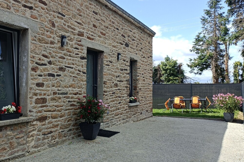 Agréable Maison à la Campagne Proche de la Ville