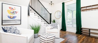 Chic 4BR Farmhouse Near Historic Bardstown Road