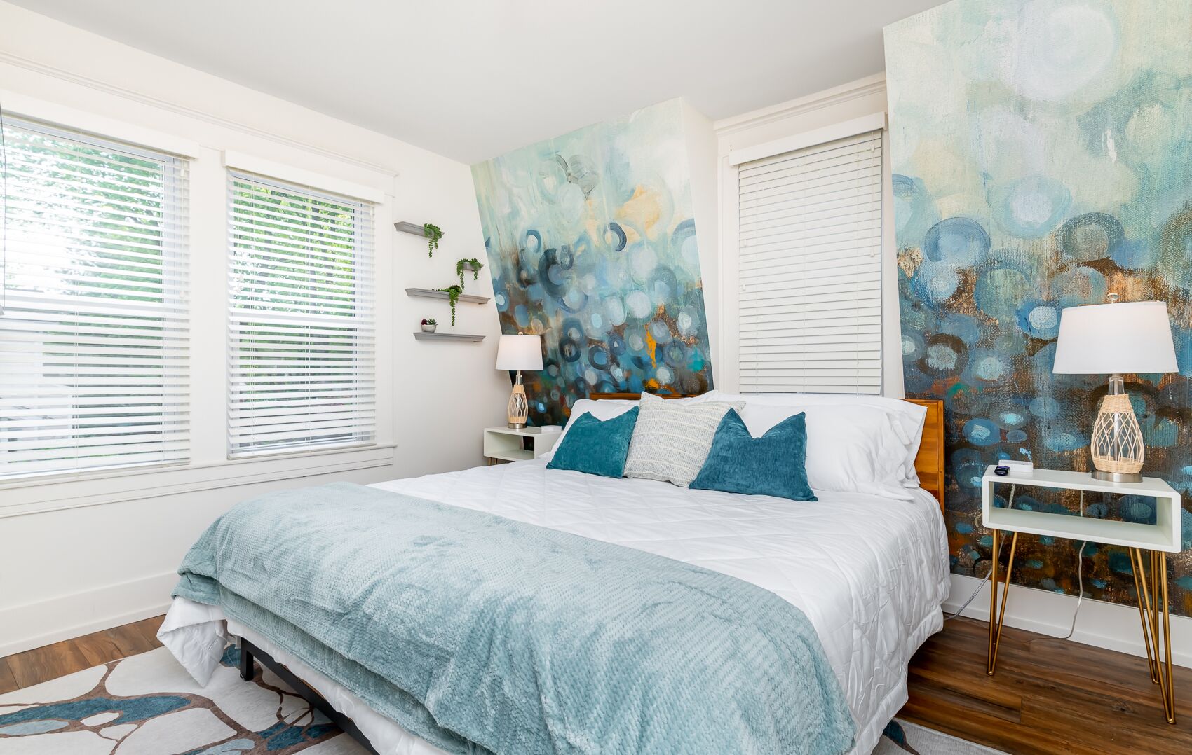 Chic 4BR Farmhouse Near Historic Bardstown Road