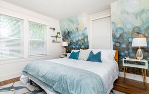 4 bedrooms, desk, iron/ironing board, free WiFi - Chic 4BR Farmhouse Near Historic Bardstown Road (Louisville)