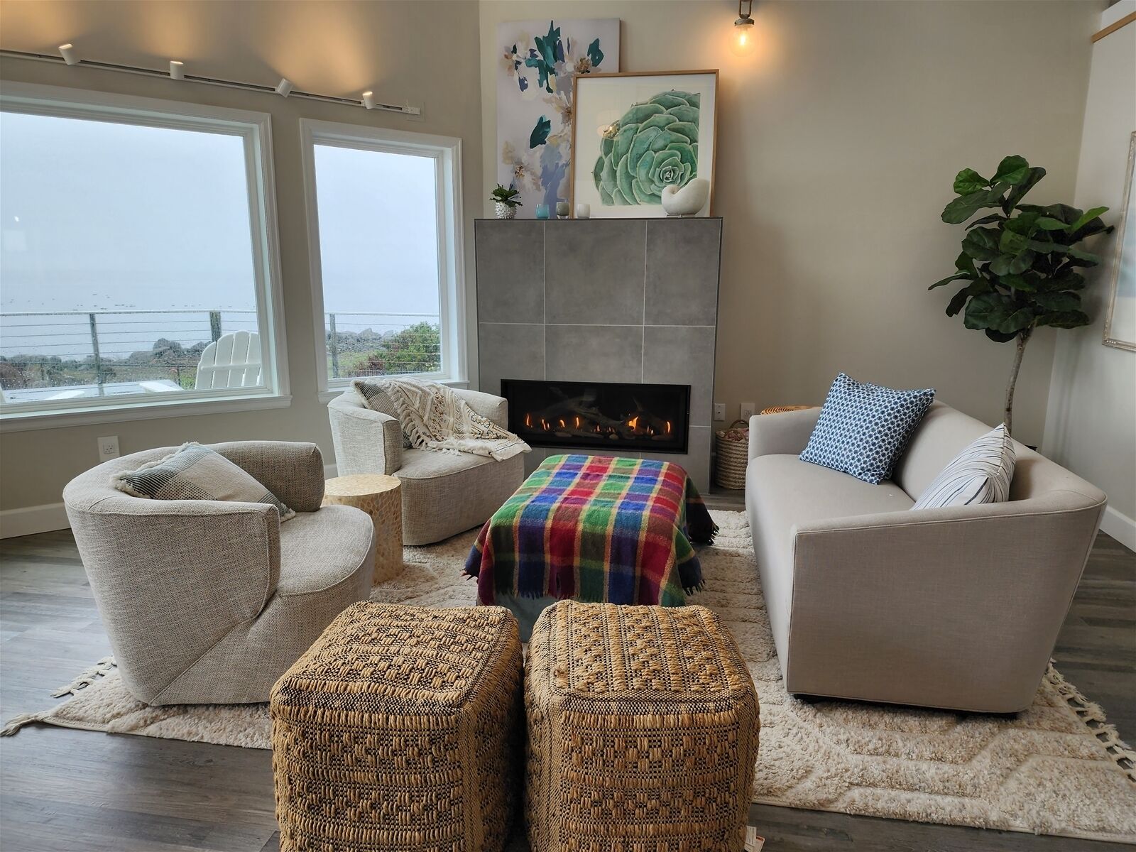 New! Sound: Waterfront home, Strait water views, beach!