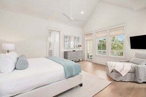 5 bedrooms, iron/ironing board, free WiFi, bed sheets