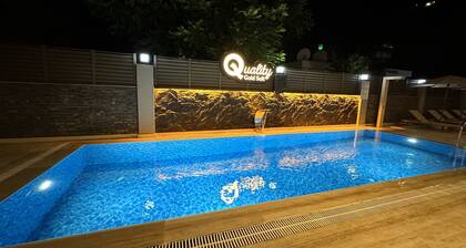 Quality Gold Suit Hotel