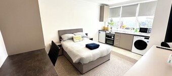 Sunny Modern, Private Apartment, 15 Mins To Central London