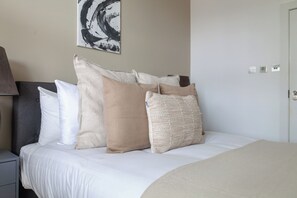 Apartment | 2 bedrooms, hypo-allergenic bedding, individually furnished - The Clapham South Collection (London)