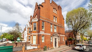 Exterior - The Clapham South Collection (London)