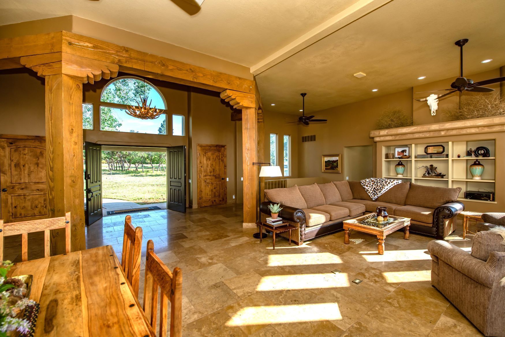 Newly Remodeled, Great Views, Close to Town, Spacious, Nicely Decorated