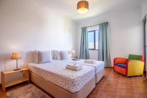 1 quarto, ferros/tábuas de passar roupa, Wi-Fi de cortesia