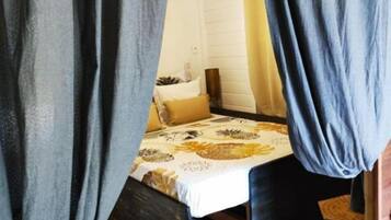 1 dormitorio, tabla de planchar con plancha, cuna de viaje y wifi gratis