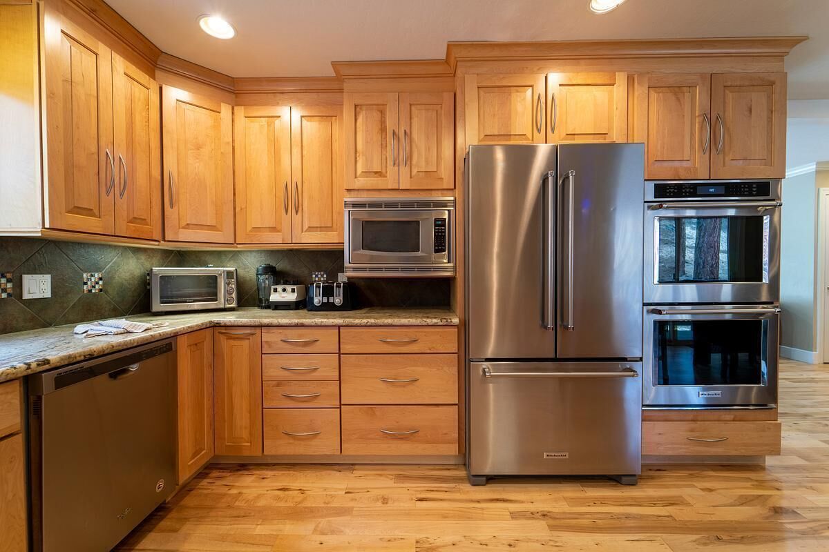 7 BR, Chef Dave's Lodge, sleeps 10, pool table (SL176)