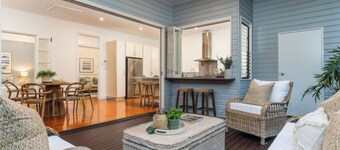 Luxury Queensland Awaits! Sleeps 8, 3 car parks