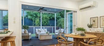 Luxury Queensland Awaits! Sleeps 8, 3 car parks