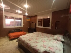 Free WiFi - Mubaradise Surfcamp  (Imsouane)